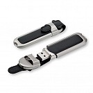 Stick-uri USB promotionale metalice cu protectie din imitatie de piele - 45176 Stick-uri USB promotionale metalice cu protectie din imitatie de piele - 45176