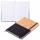 Carnetele A5 promotionale cu coperti din carton si pluta cu 80 de file dictando - R64245 Carnetele A5 promotionale cu coperti din carton si pluta cu 80 de file dictando - R64245