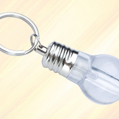 Breloc cu LED si forma de bec - AP809342 brelocuri cu forma de bec AP809342