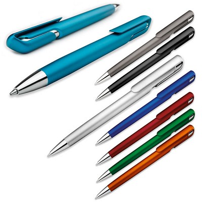 Pix din plastic cu agatatoare moderna - 12496 pixuri promotionale din plastic colorat 12496