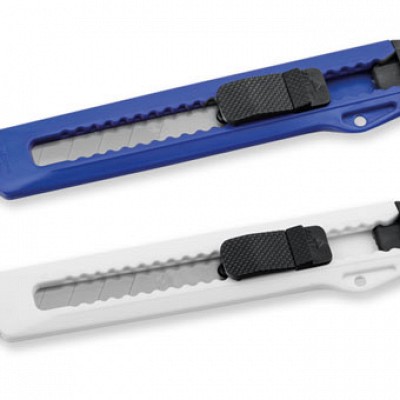 Cutter din plastic cu lama metalica - 82057 cuttere promotionale de birou 82057