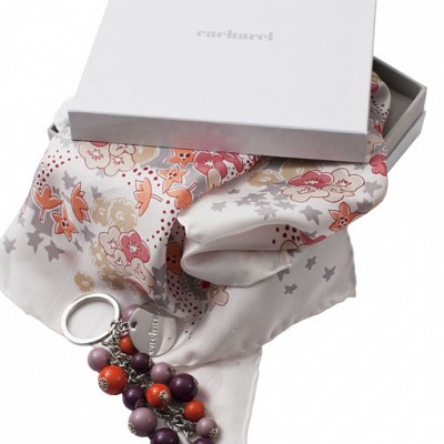 Set Cacharel cu breloc si esarfa de dama - CPFK127 CPFK127 seturi de cadou Cacharel cu esarfa si breloc