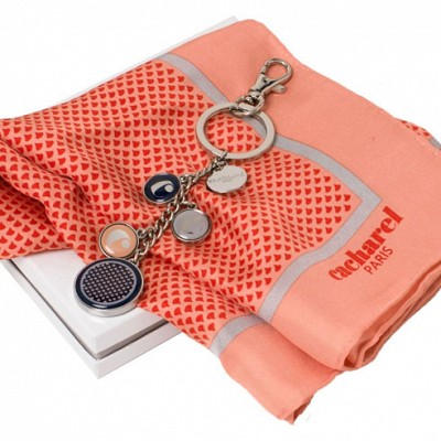 Set Cacharel cu esarfa portocalie si breloc - CPFK401 CPFK401 seturi de esarfe si brelocuri Cacharel
