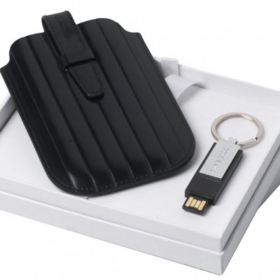 Set de husa neagra de telefon cu stick USB breloc - RPHU312 RPHU312 seturi Nina Ricci cu huse de telefon si stick USB de lux