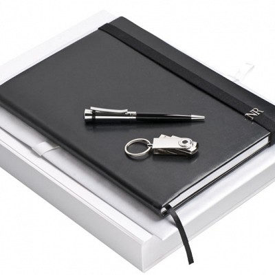 Carnetel A4 Nina Ricci cu pix si breloc cu memory stick USB - RPBFU218 RPBFU218 carnetele cu pixuri si stick uri usb de lux Nina Ricci
