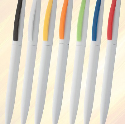 Pix din plastic cu agatatoare colorata - AP809381 pixuri promotionale cu agatatoare colorata AP809381